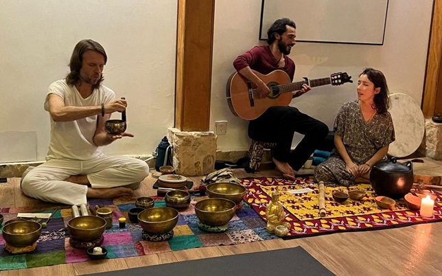Singingbowls healing